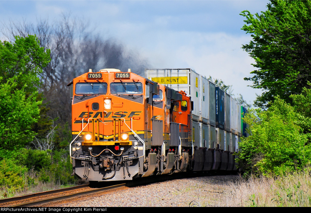 BNSF 7055